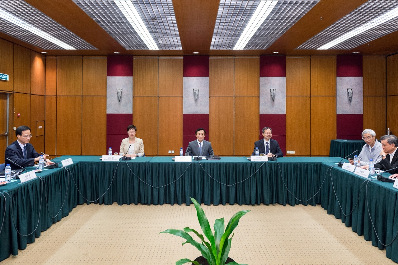 譚俊榮聽取社會服務界對施政的意見