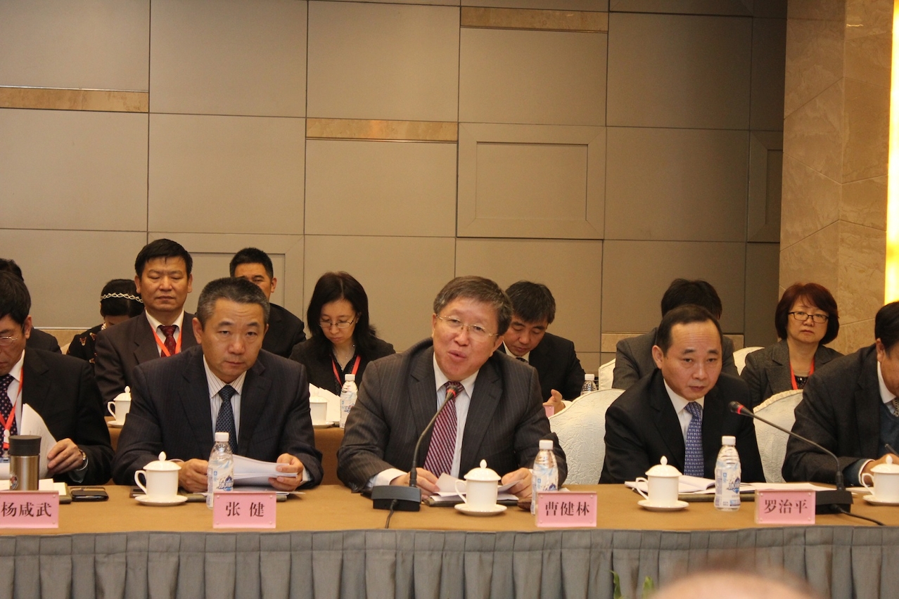 內地與澳門科技合作委員會內地方主席、國家科學技術部副部長曹健林發表講話