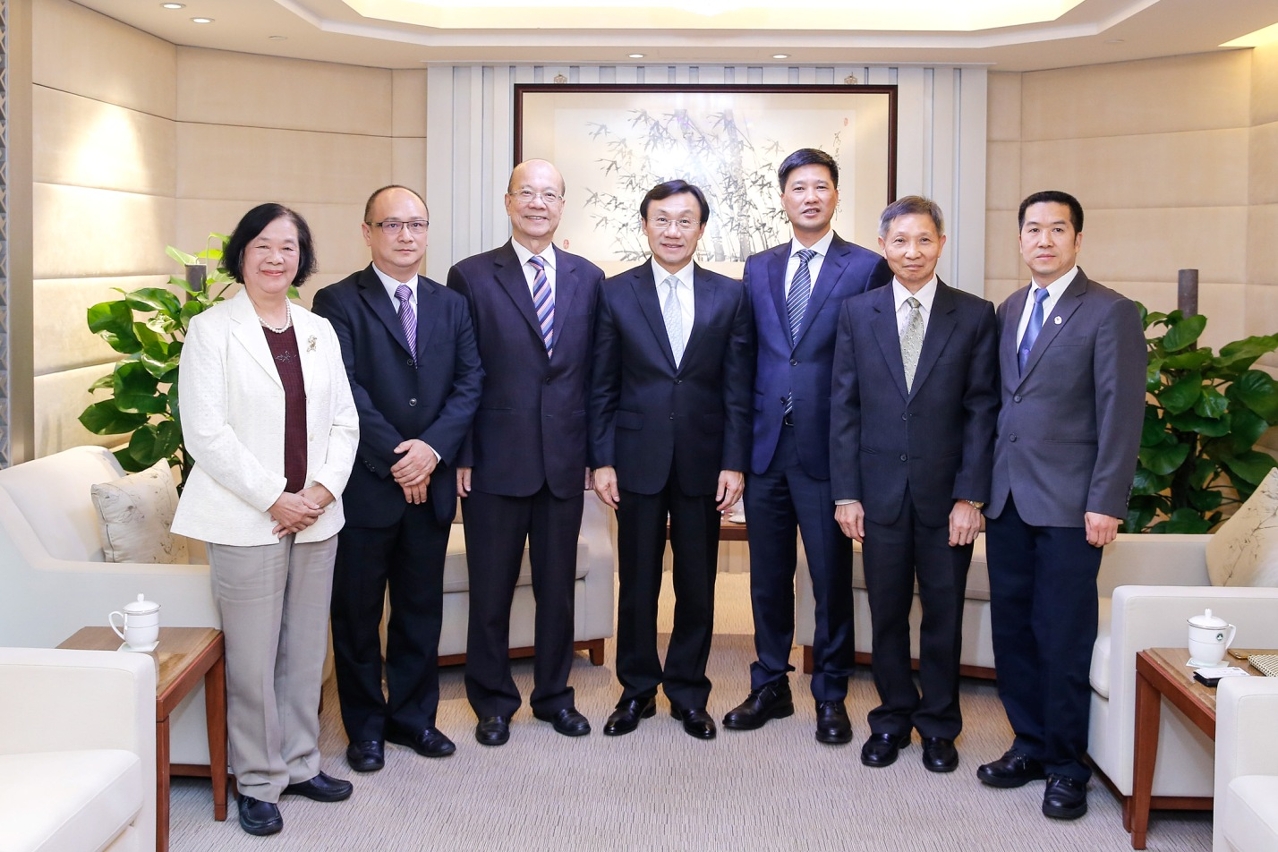 譚俊榮會見澳門阮氏宗親會一行