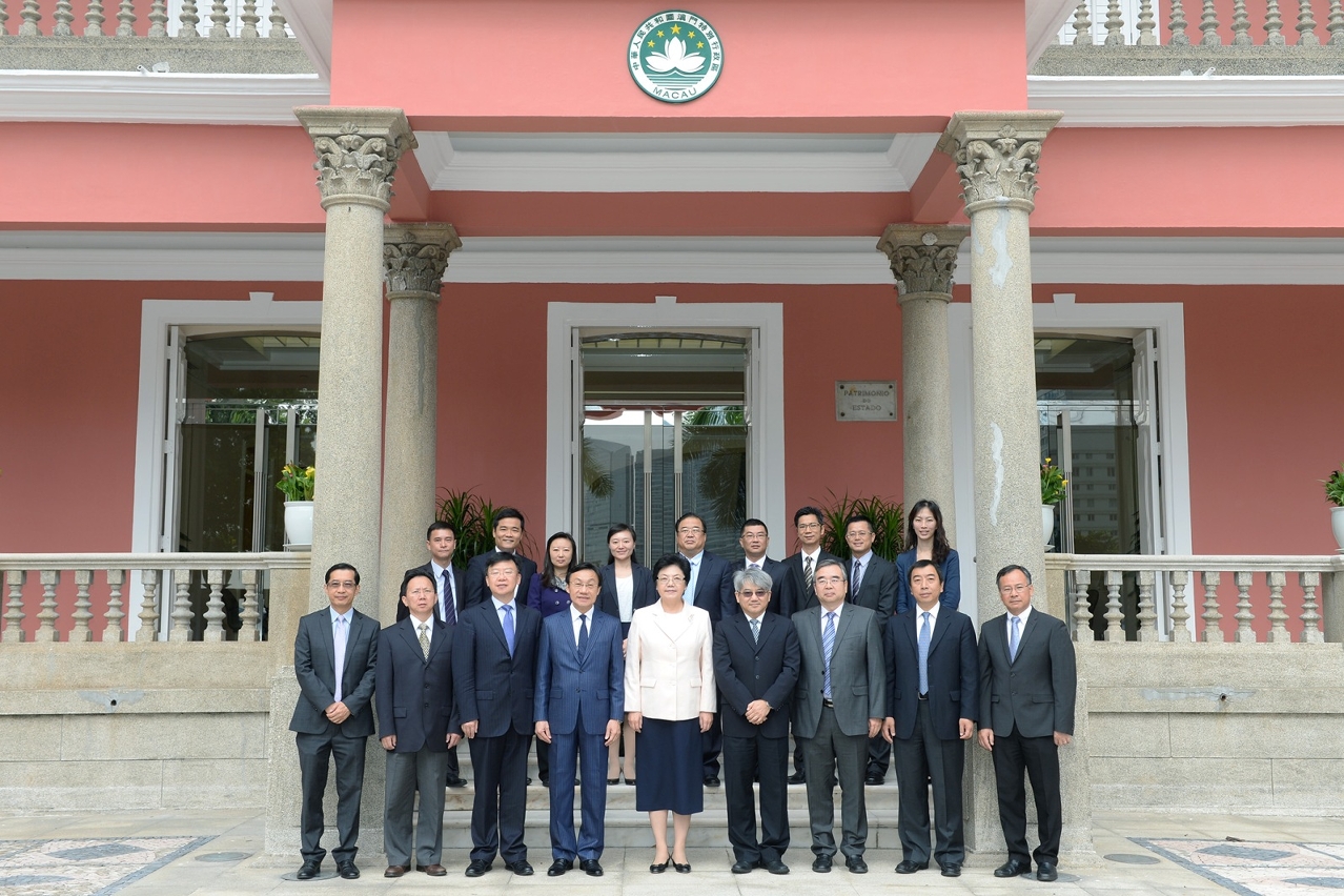 李斌主任、譚俊榮司長及與會者合照