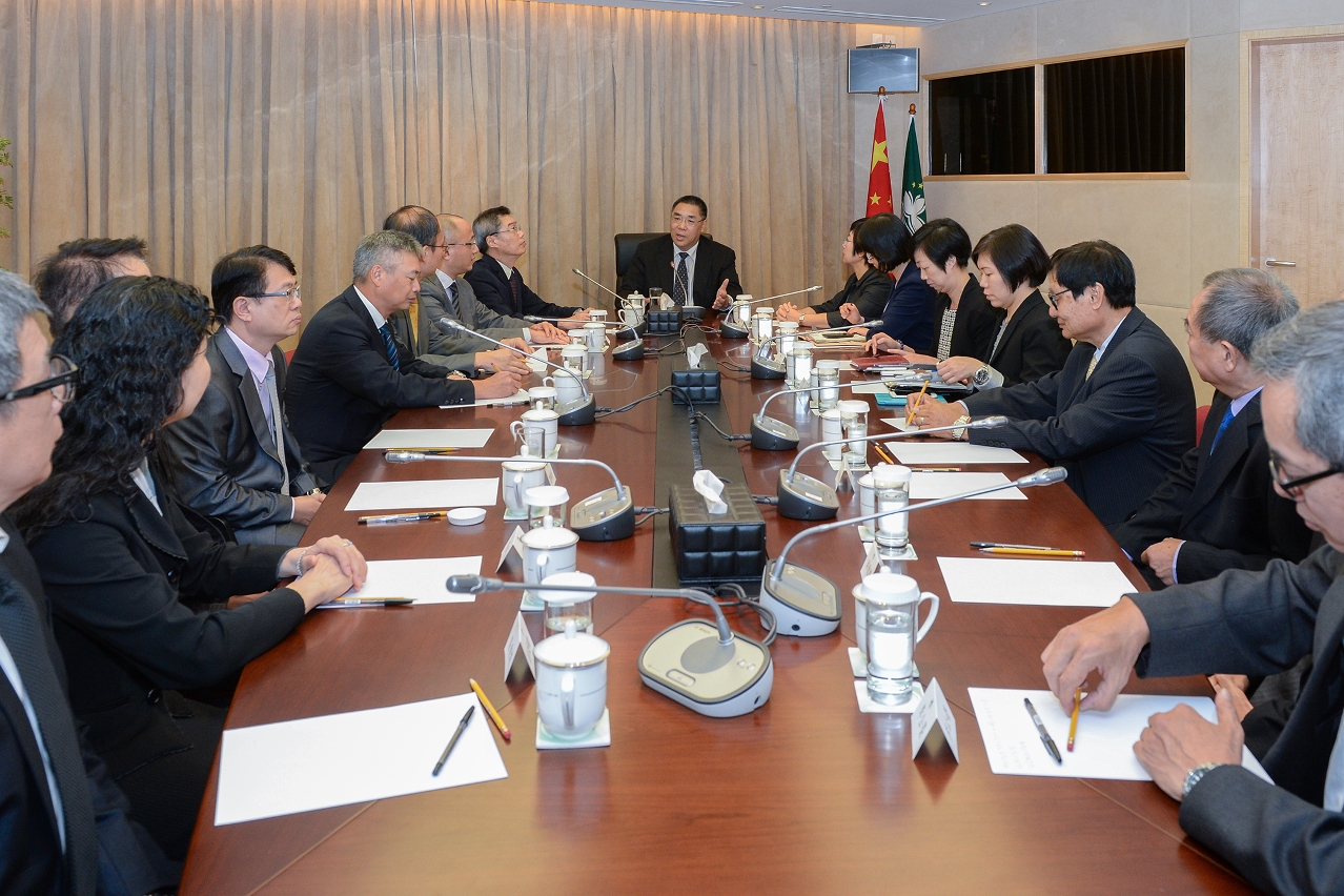 Chefe do Executivo recebe representantes da Associação dos Trabalhadores da Função Pública de Origem Chinesa