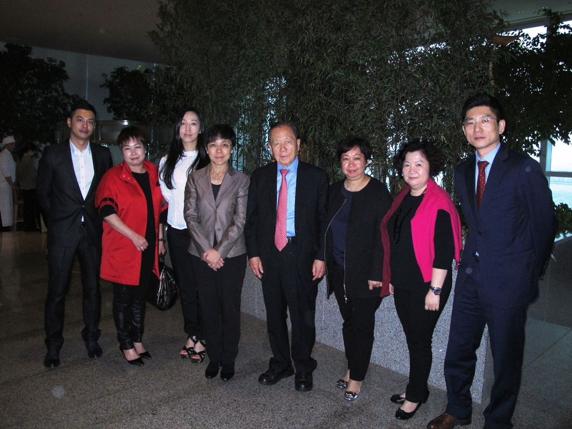 Delegates of MGTO and Macau Films & Television Productions and Culture Association with Kim Dong-ho (fourth from right), founder of Busan International Film Festival