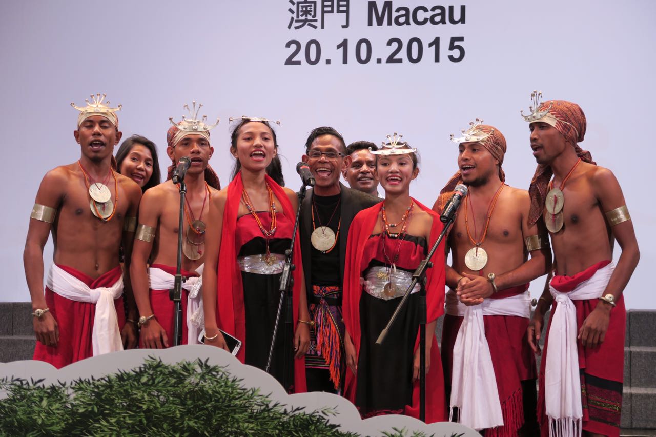 東帝汶(D’Voices Talik Murak), 以優美歌聲會公眾