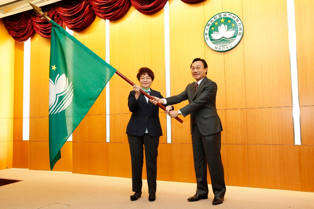Cerimónia de entrega da bandeira