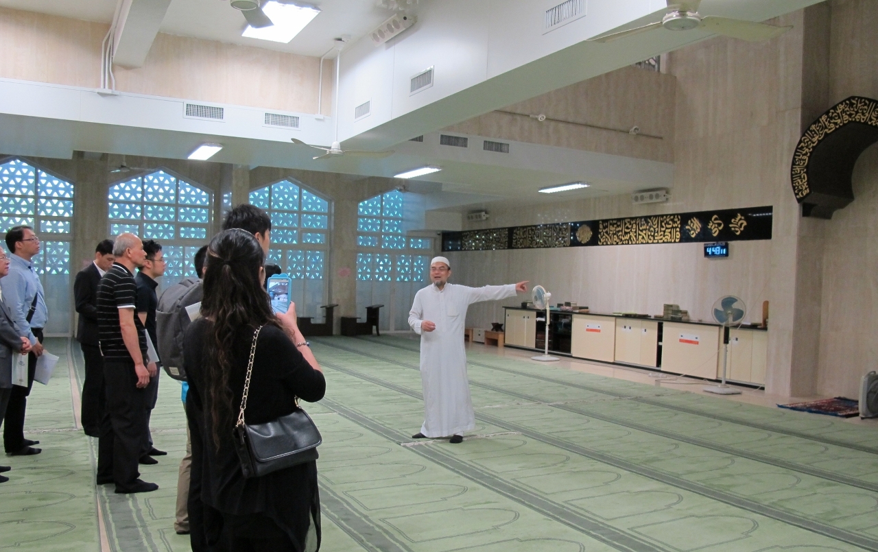 Workshop includes a visit to Mosque