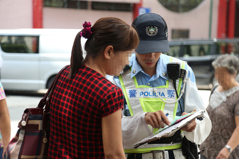 檢控違規橫過馬路行人