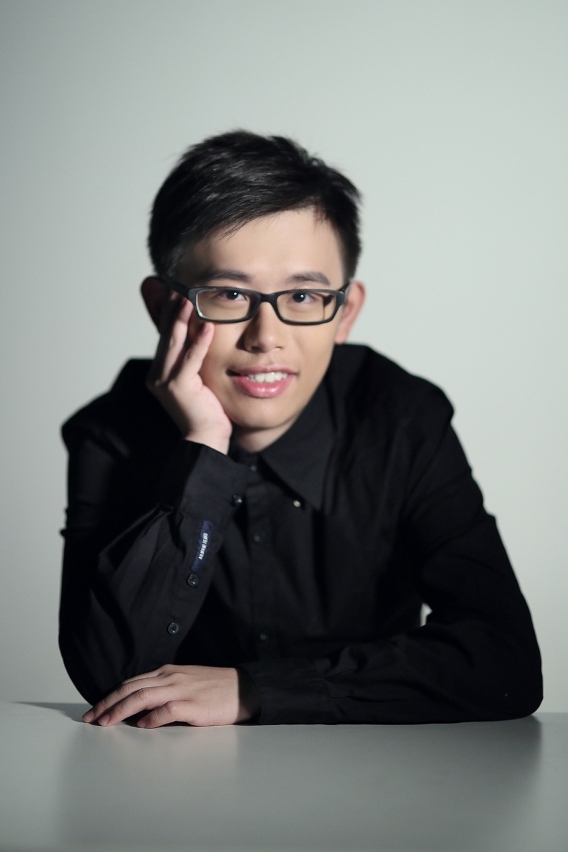 鋼琴演奏者龍志恆