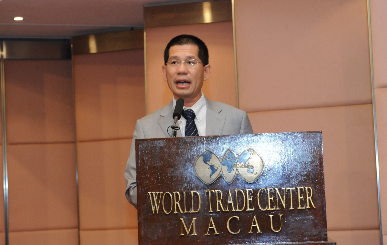 O Coordenador do GPDP, Dr. Fong Man Chong, discursou no Seminário