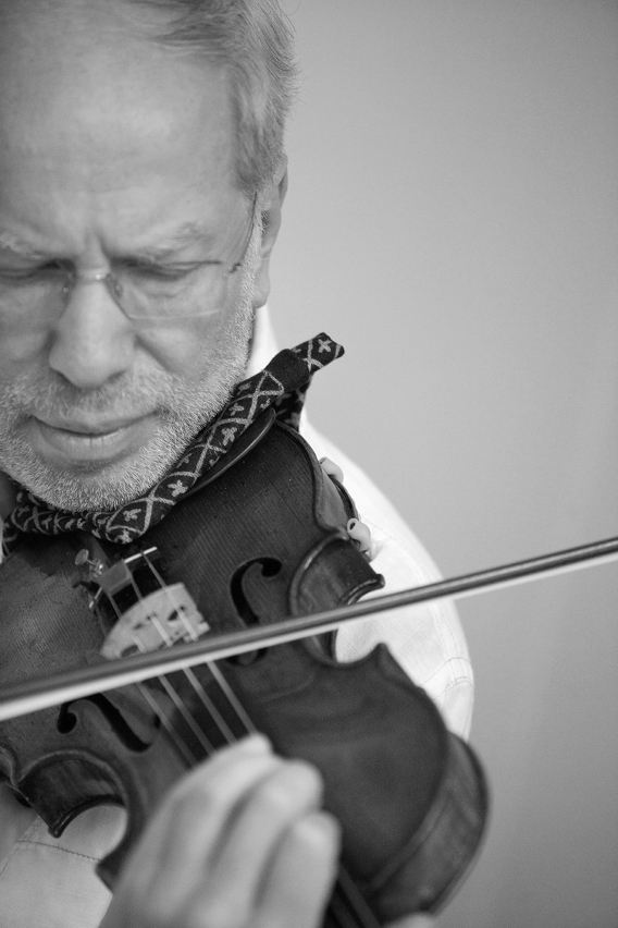 O violinista Gidon Kremer