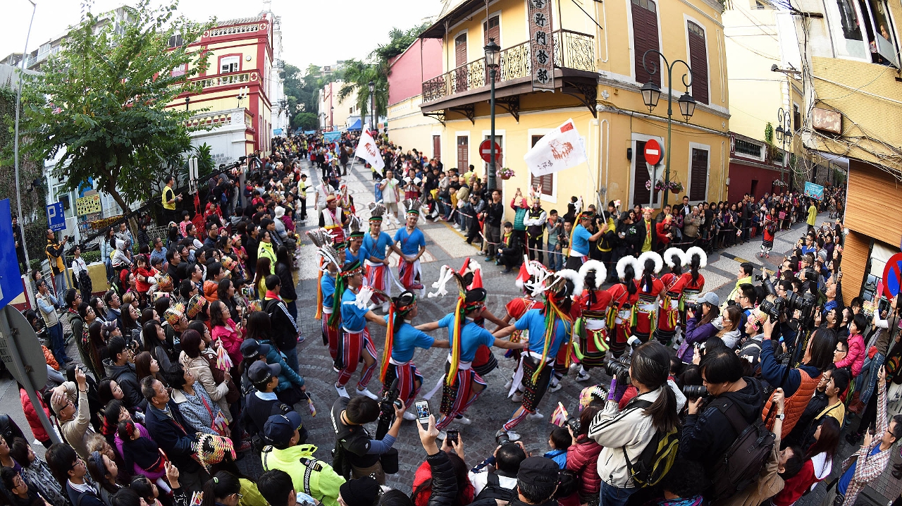 Parade through Macao, Latin City becomes an important festival in Macao