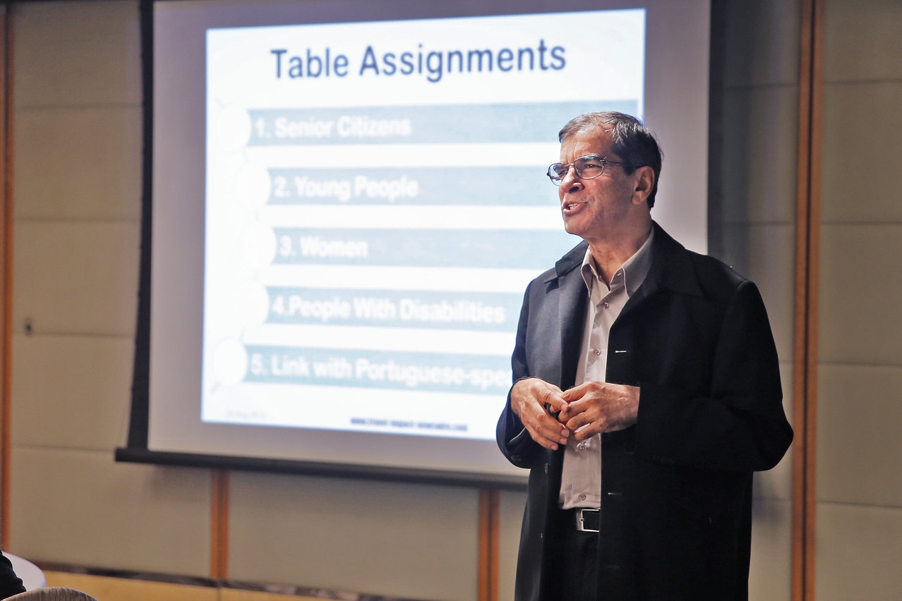 Workshop presenter Imtiaz Muqbil