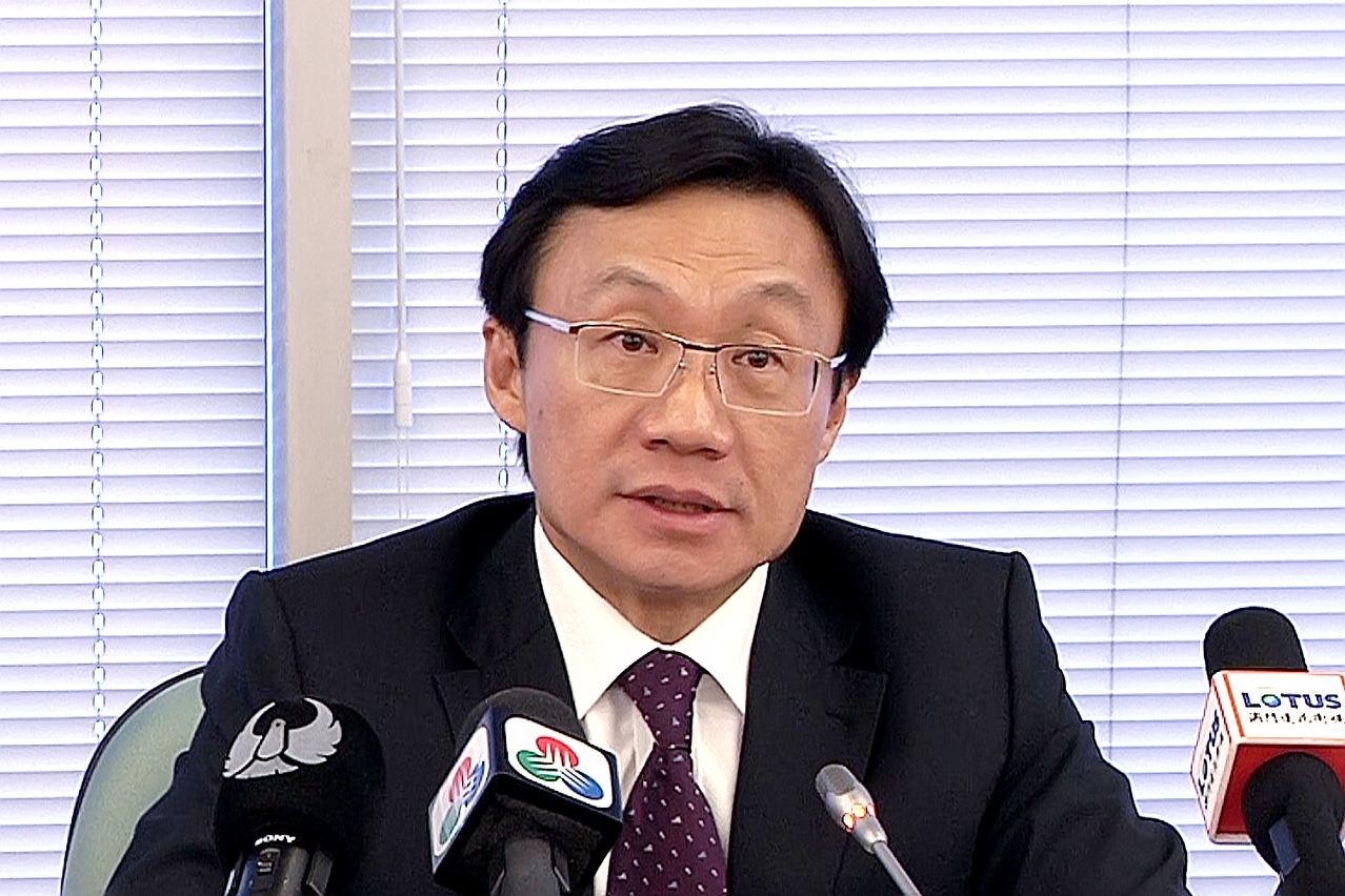 Secretary for Social Affairs and Culture, Mr Tam Chon Weng, meets the press.