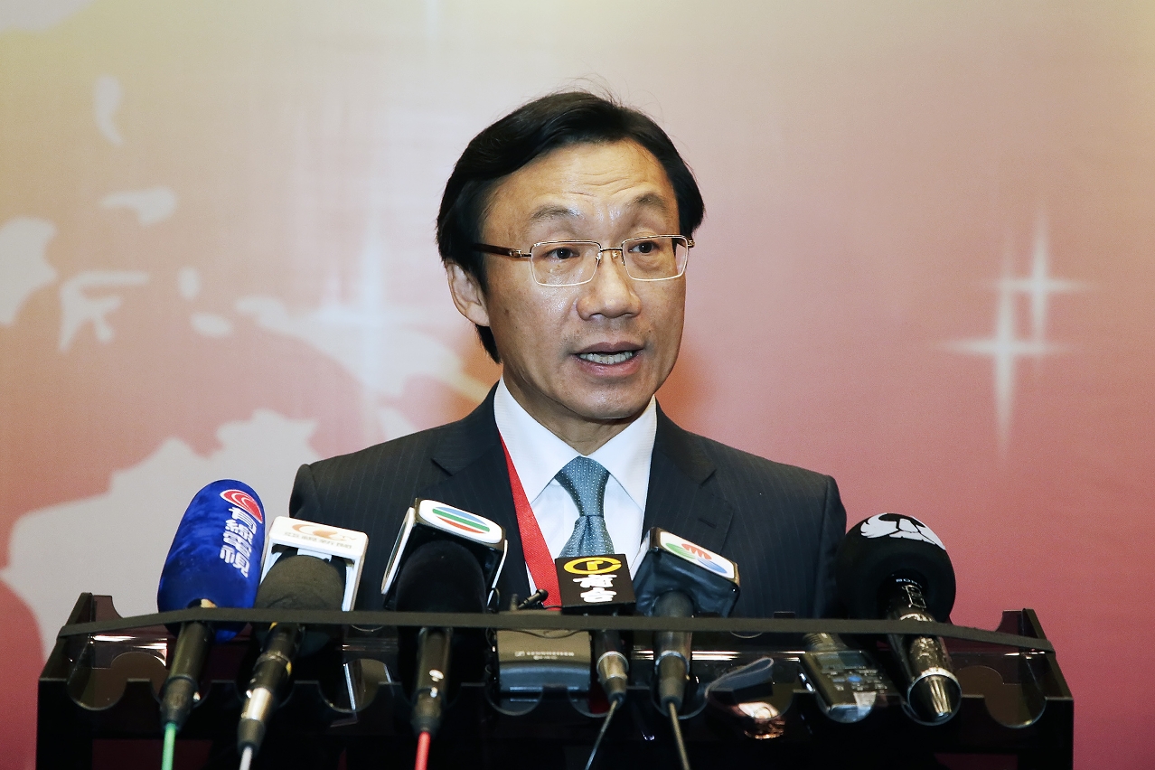 社會文化司司長譚俊榮見傳媒