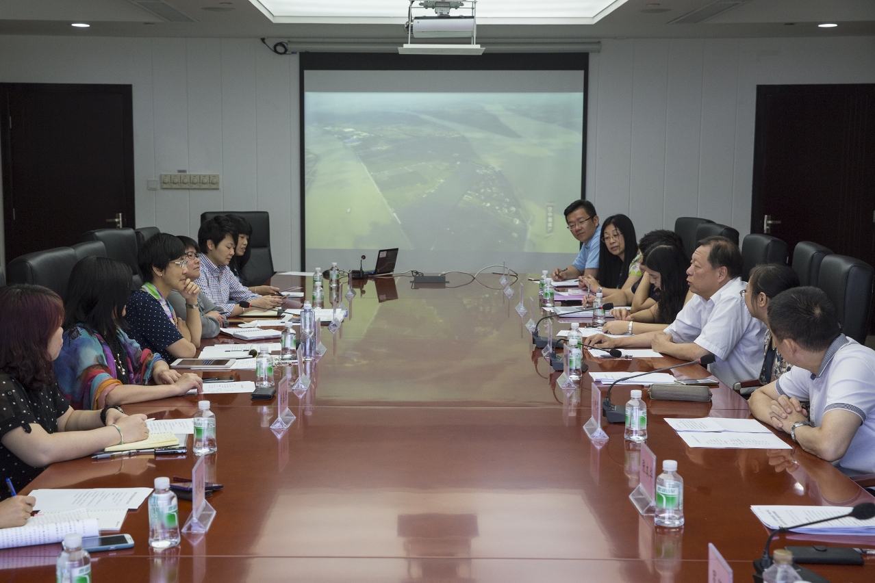 Director Senna Fernandes meets with Director of Tourism Administration of Guangzhou Municipality, Zhu Li as well as other officials