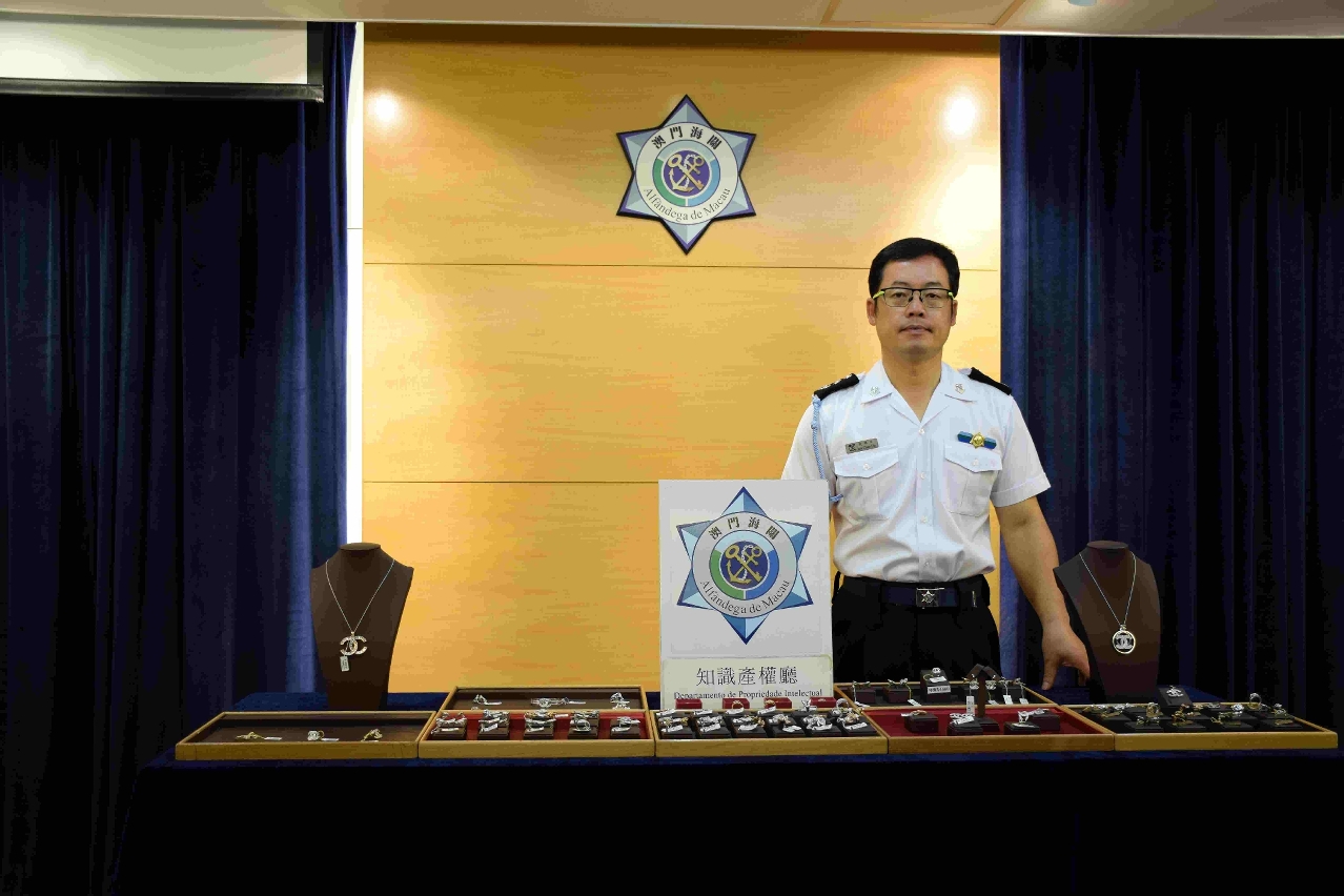 海關發言人講述案件經過