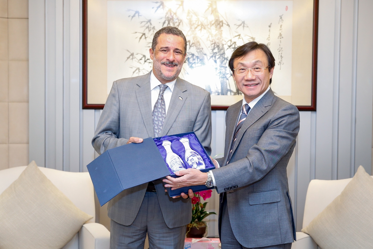 譚俊榮與佛得角駐華大使Júlio Morais會面