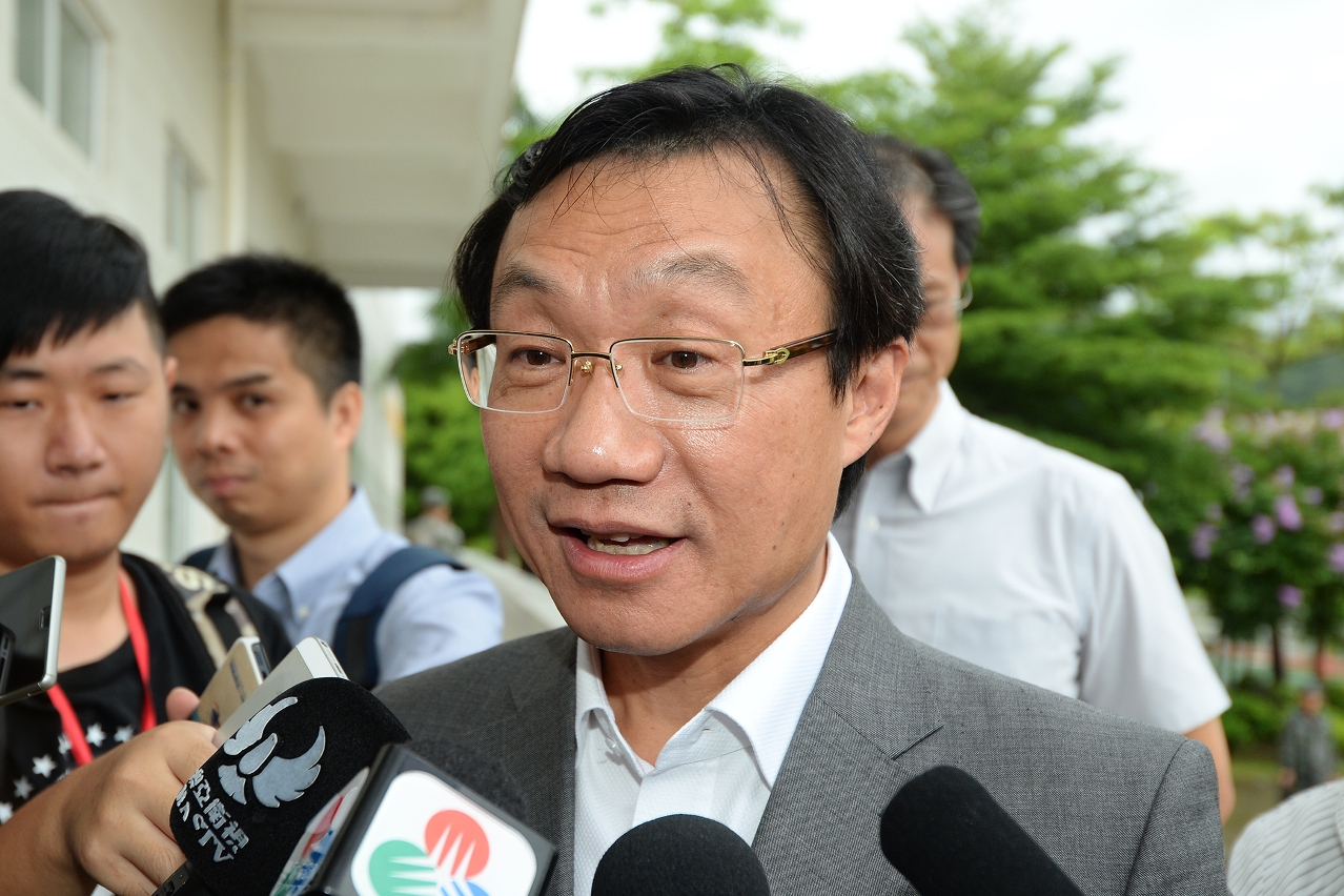 社會文化司司長譚俊榮接受訪問