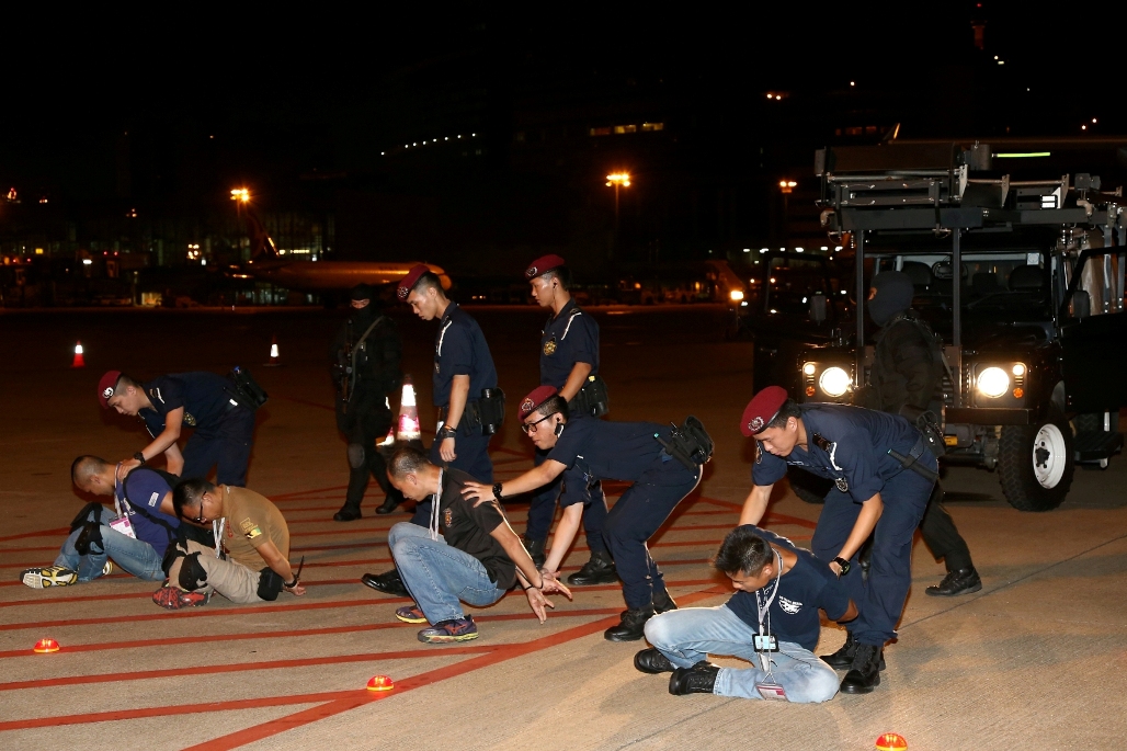 O exercício anual de segurança “Sequestro de uma aeronave” teve lugar na madrugada de 18 de Junho, no Aeroporto Internacional de Macau. Para o efeito, foi o Plano de Emergência imediatamente activado para dar resposta ao incidente criado.