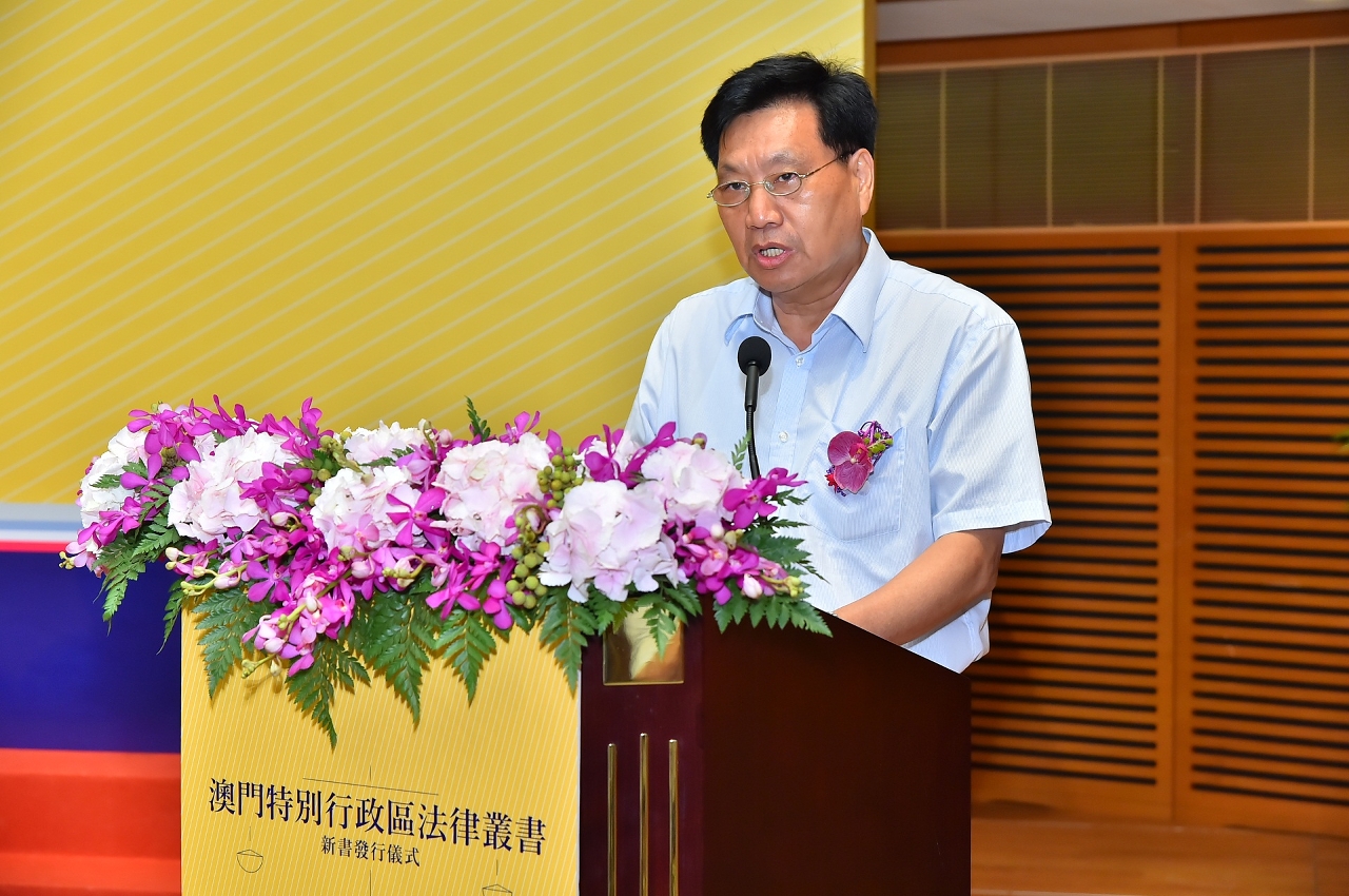 “叢書”編委會主任劉高龍致辭