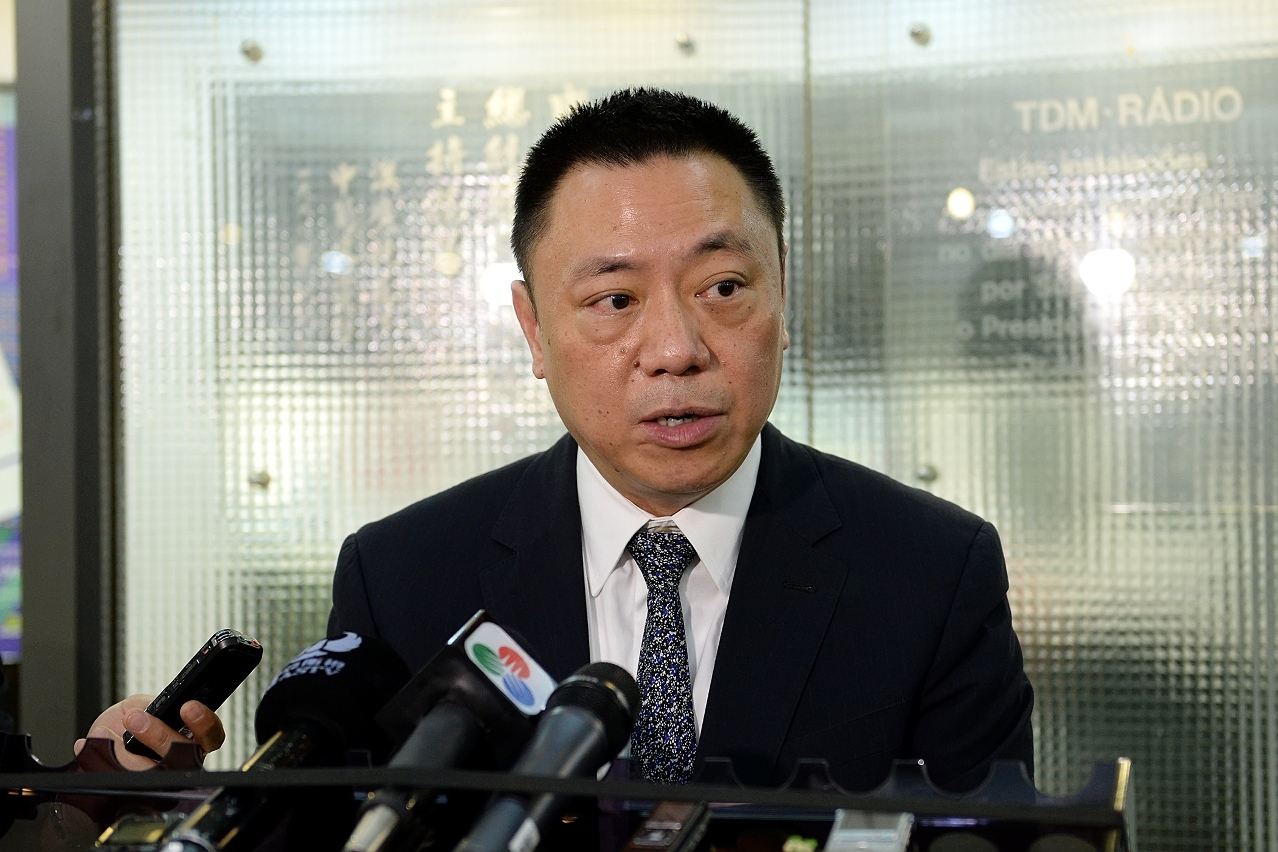 經濟財政司司長梁維特接受傳媒訪問