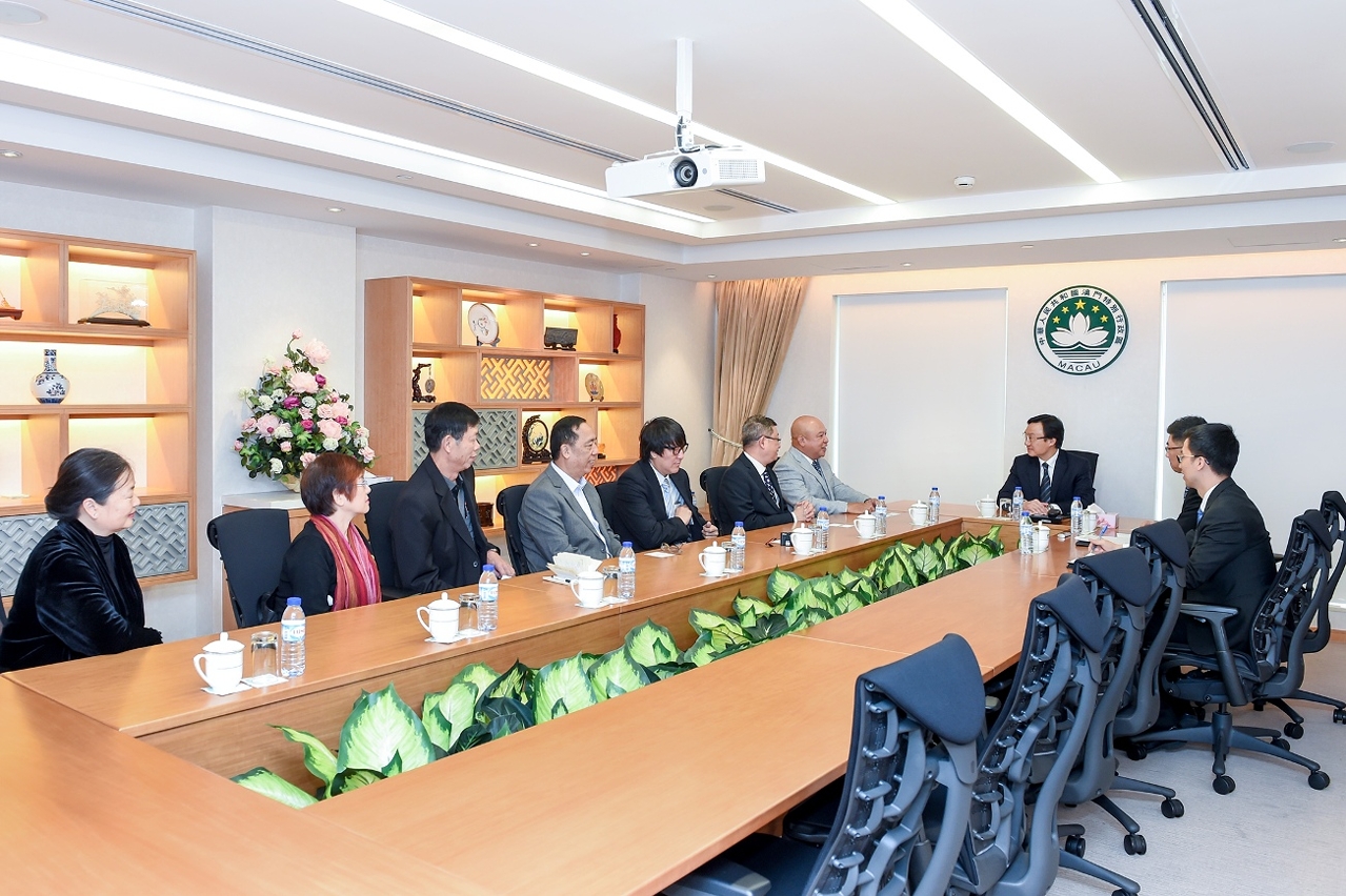 社會文化司司長會見澳門鮮魚行總會一行