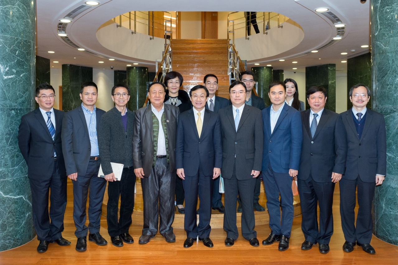 Secretário para os Assuntos Sociais e Cultura teve um encontro com a Associação dos Conterrâneos de Kong Mun de Macau