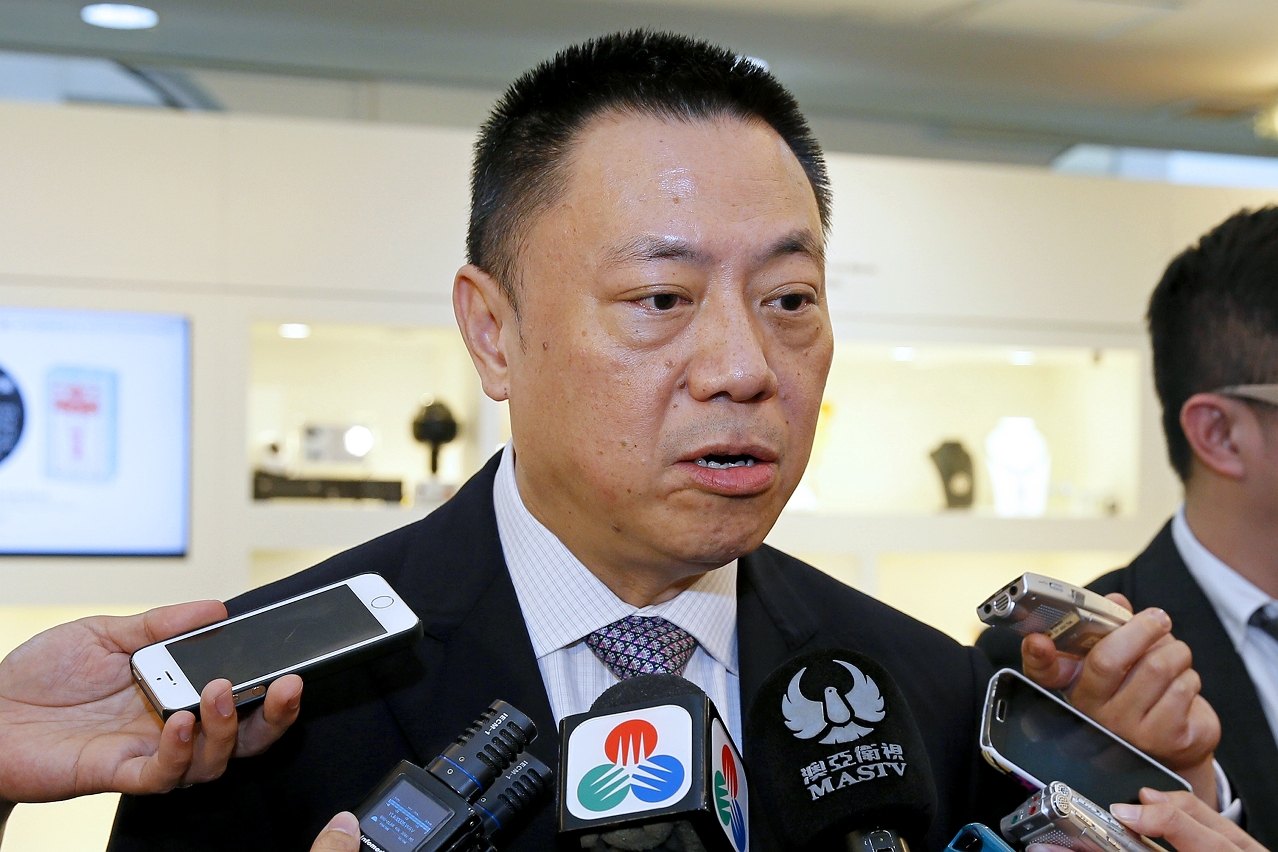 經濟財政司司長梁維特見傳媒