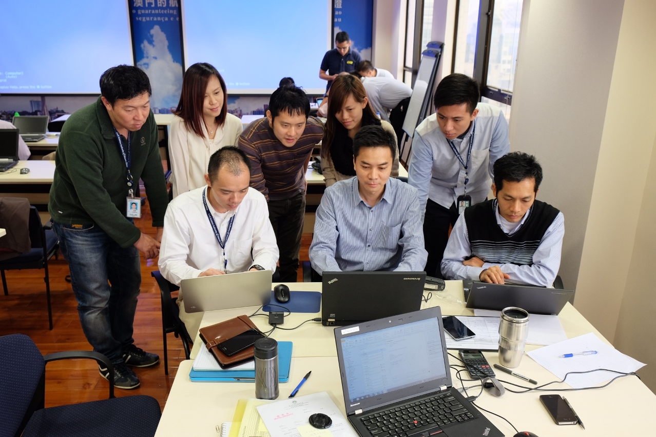 The exercise participants of Macao were working on the wreckage mapping and documentation as well as analyzing the data.