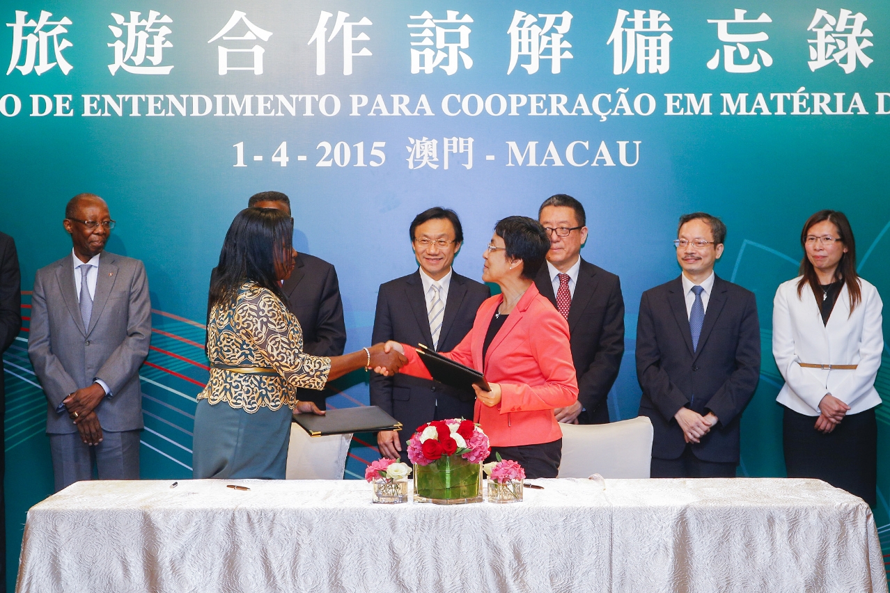 Assinatura de memorando de cooperação turística entre Macau e Angola