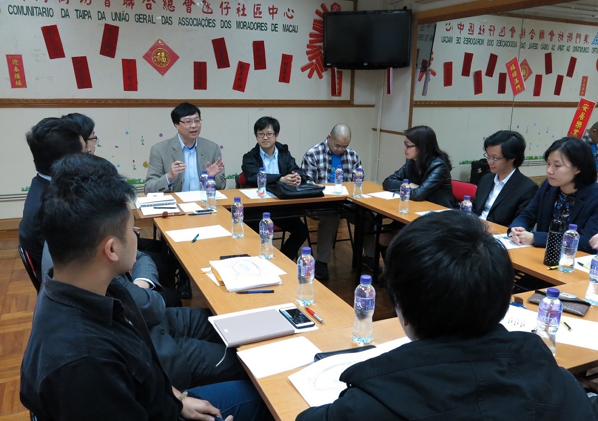 交通事務局向氹仔社區發展促進會介紹柯維納將實施的臨時交通安排
