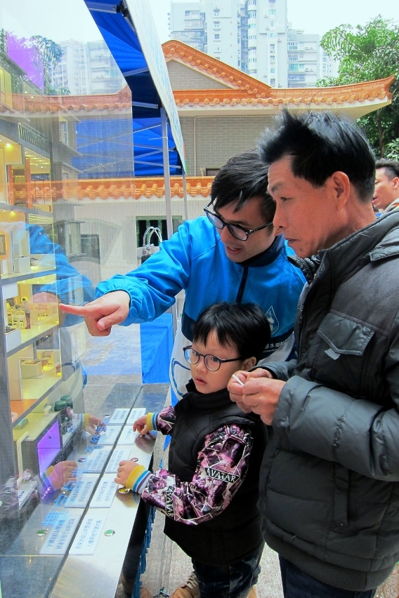 為市民講解樓宇自來水系統知識