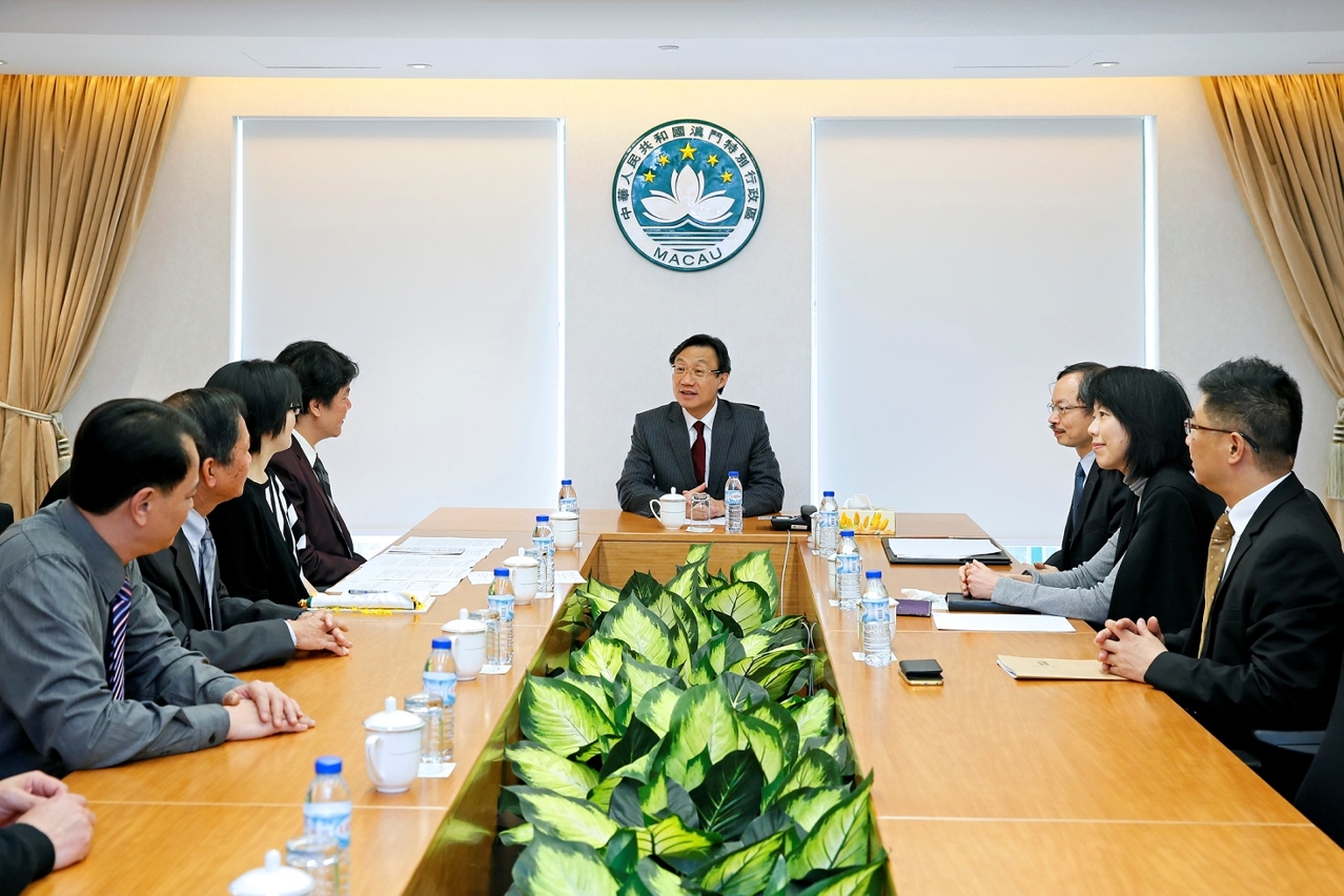 譚俊榮司長會見澳門視障人士權益促進會一行
