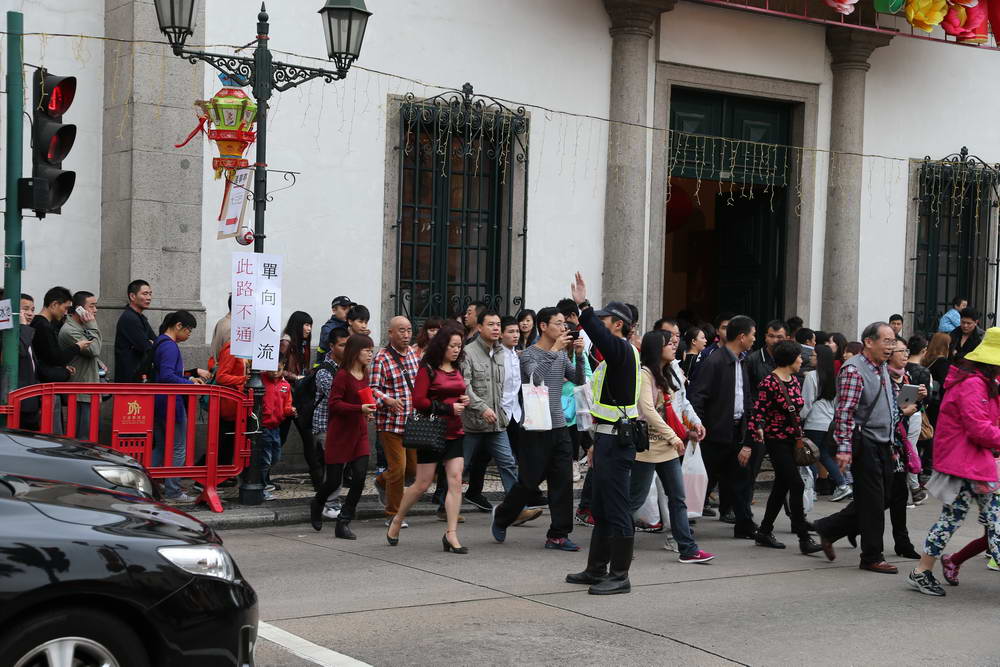 新馬路過往實施人流管制路線情況