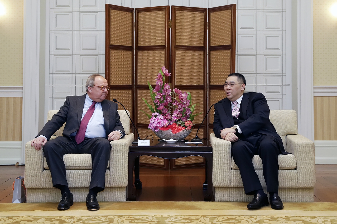 行政長官會見杜塞爾多夫展覽集團主席Werner Dornscheidt一行