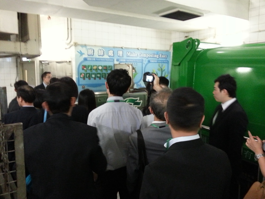 大廈內安裝廚餘機，處理大廈內產生的廚餘
