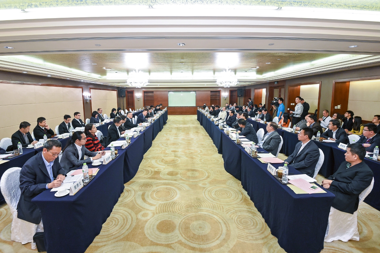 推進中山與澳門合作專責小組下設六個工作小組正式啟動澳門與中山全面合作。