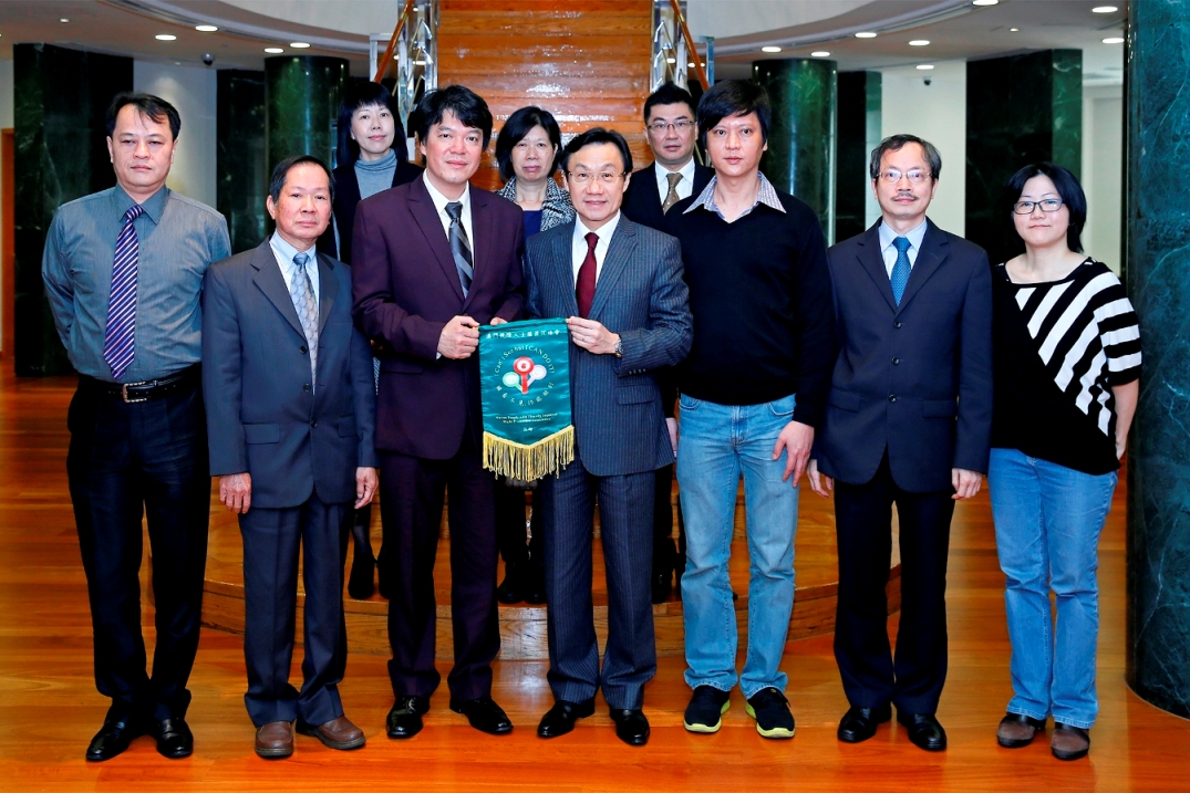 譚俊榮司長會見澳門視障人士權益促進會一行