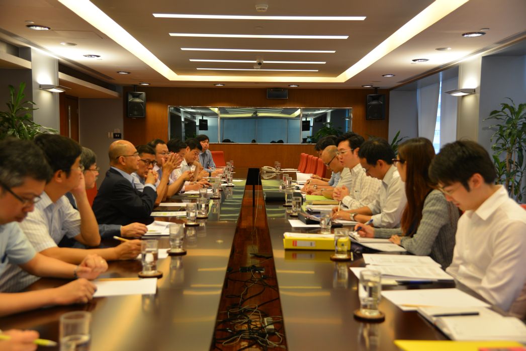 6個建築業及工程專業團體與環保局會面交流《預防和控制環境噪音》法案。