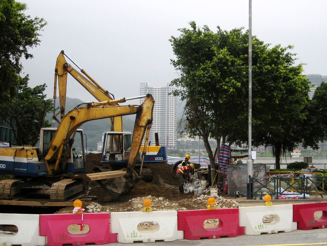 西灣湖景大馬路渠網施工正加緊進行