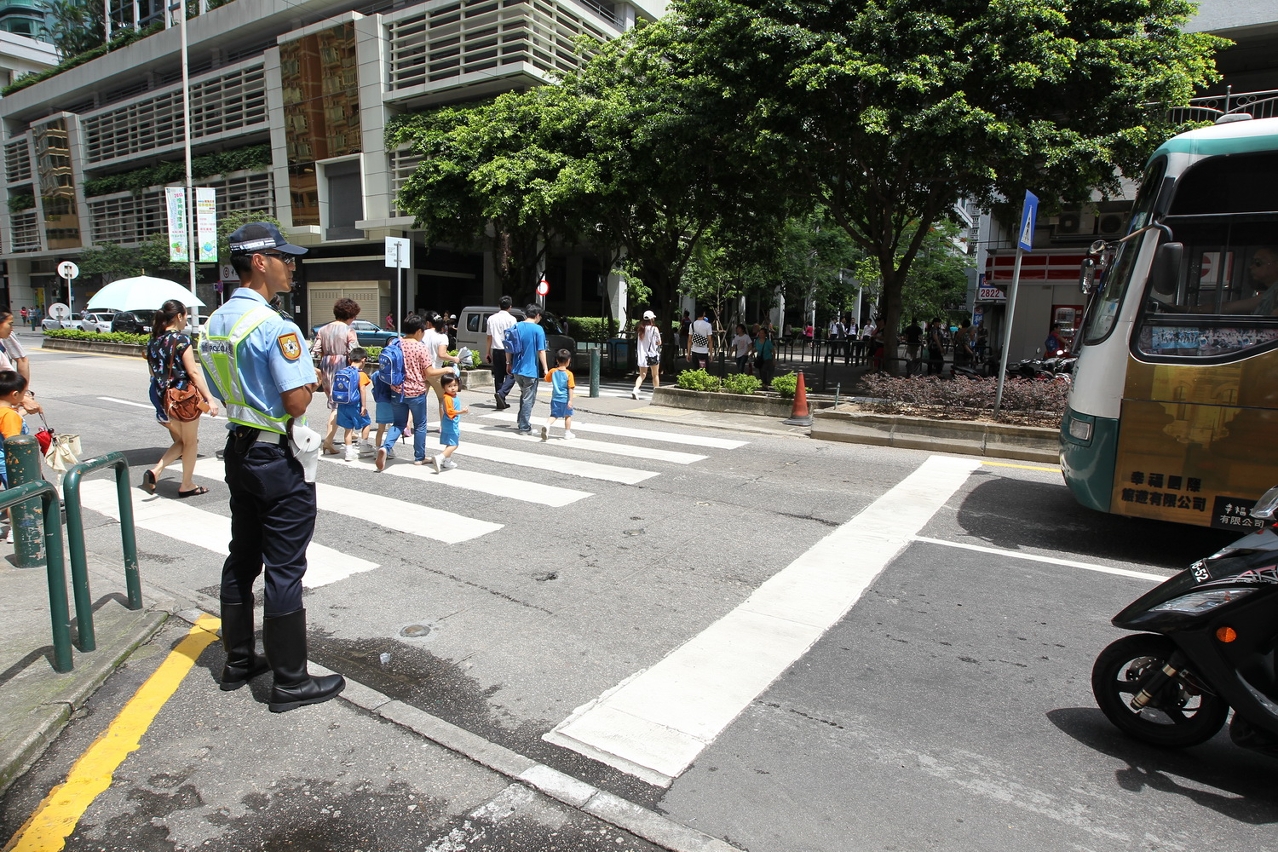 致力提高道路使用者交通安全意識