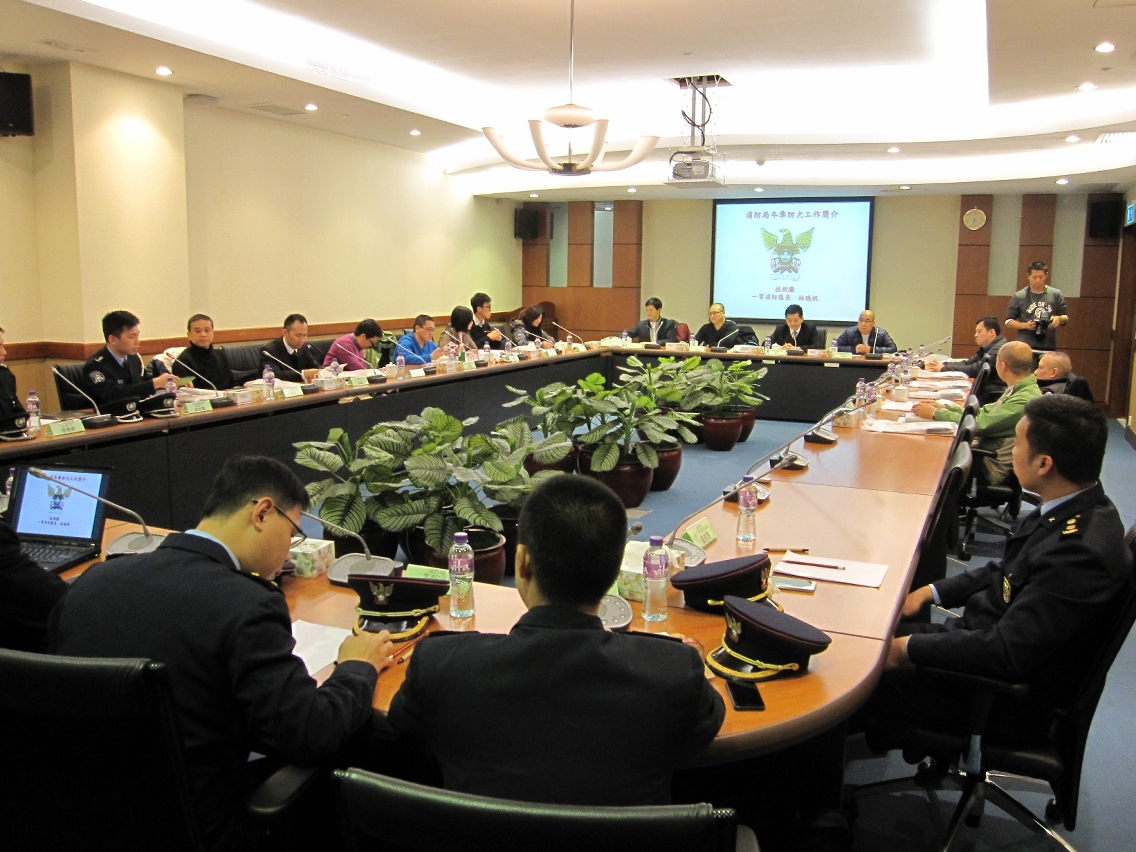 三區社諮會邀治安警及消防局代表探討冬防工作