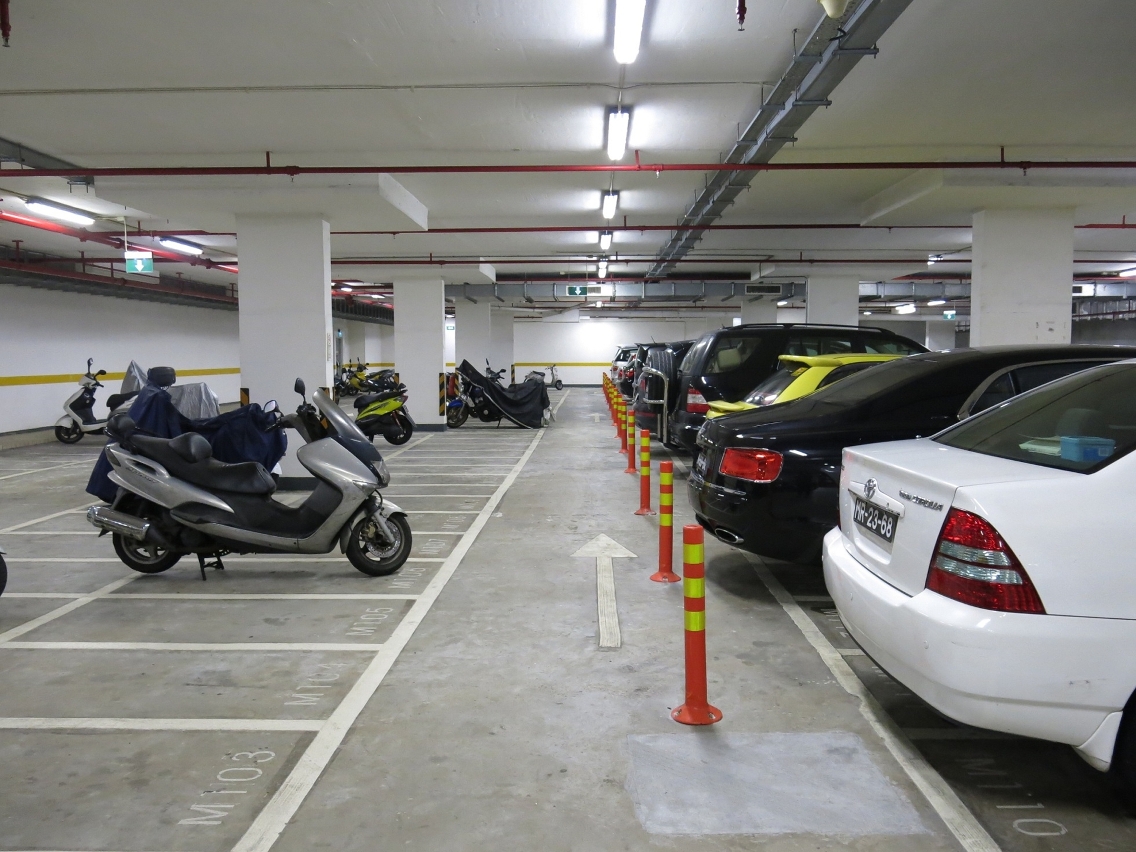 停車場地庫一層的204個摩托車泊位將改為臨時輕型汽車泊位