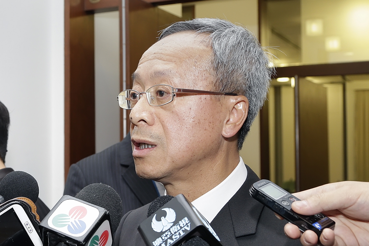 運輸工務司司長劉仕堯接受傳媒訪問