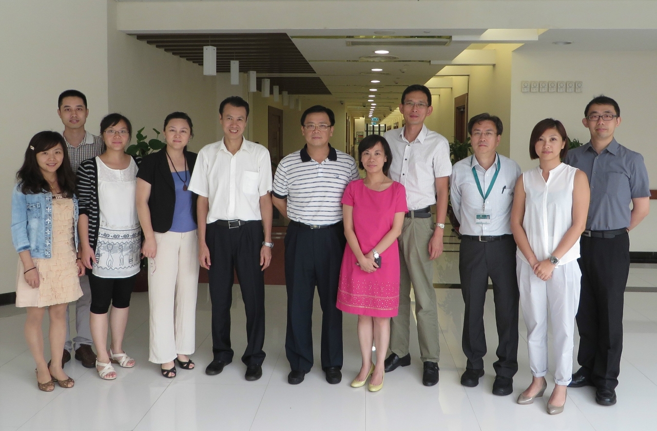 深圳市市場監督管理局拜訪民署食安中心