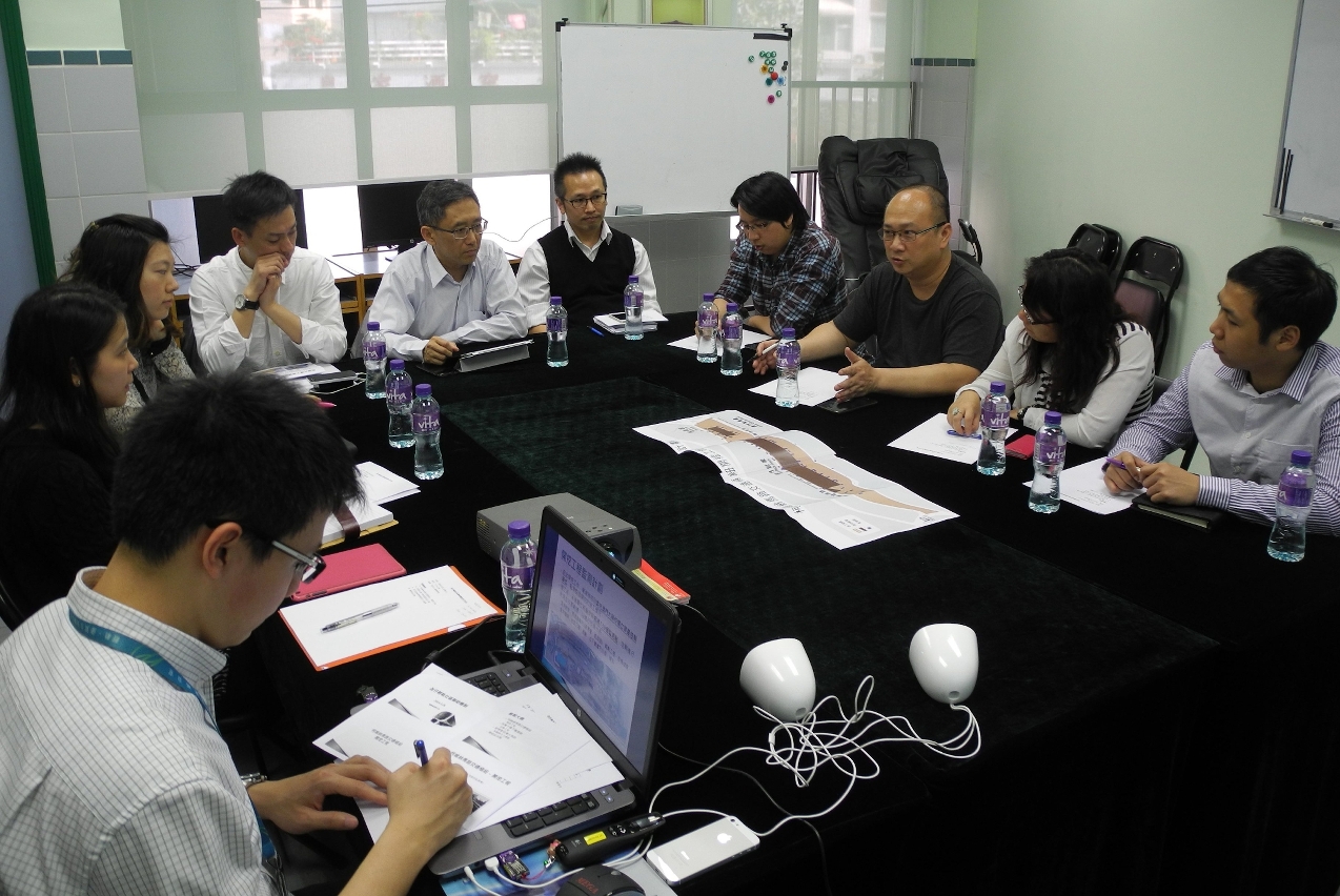 輕軌社區小組希望施工單位注意開挖期間的工地管理