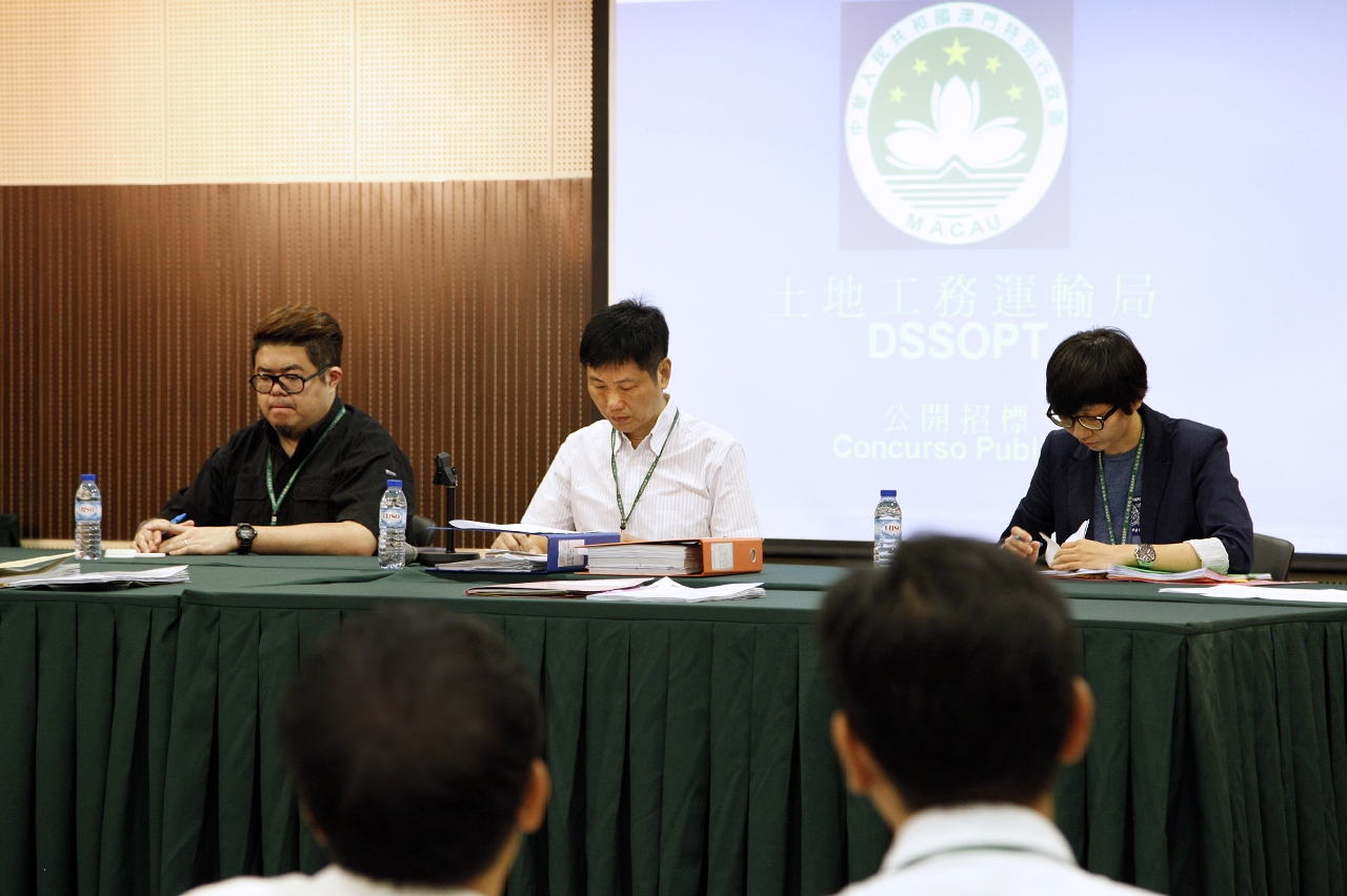 “勞動節大馬路行車天橋護欄加固工程”今開標。