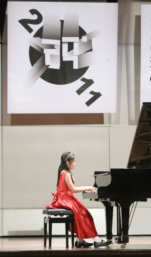 澳門青年音樂比賽多年來為本地青少年提供了寶貴的演出經驗和學習機會
