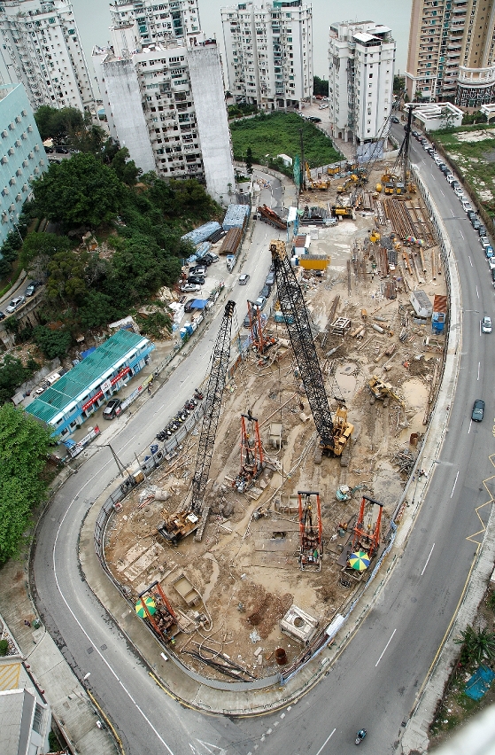 氹仔東北馬路公屋項目已動工