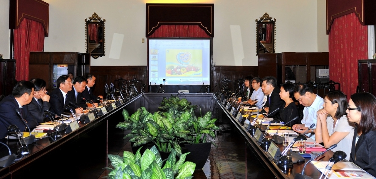 民署向代表團介紹即將成立的食品安全中心情況