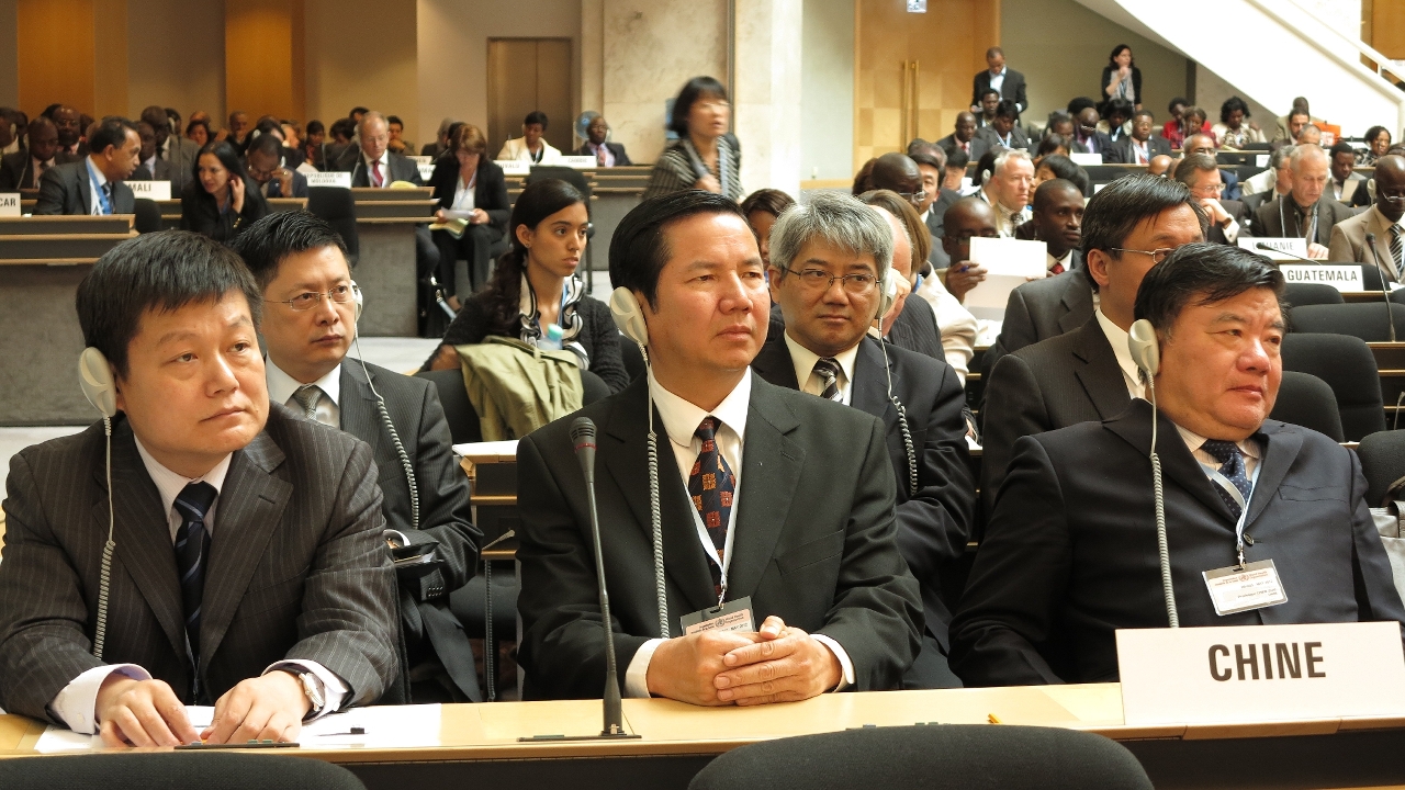 陳竺部長和張裕司長等出席世界衛生大會